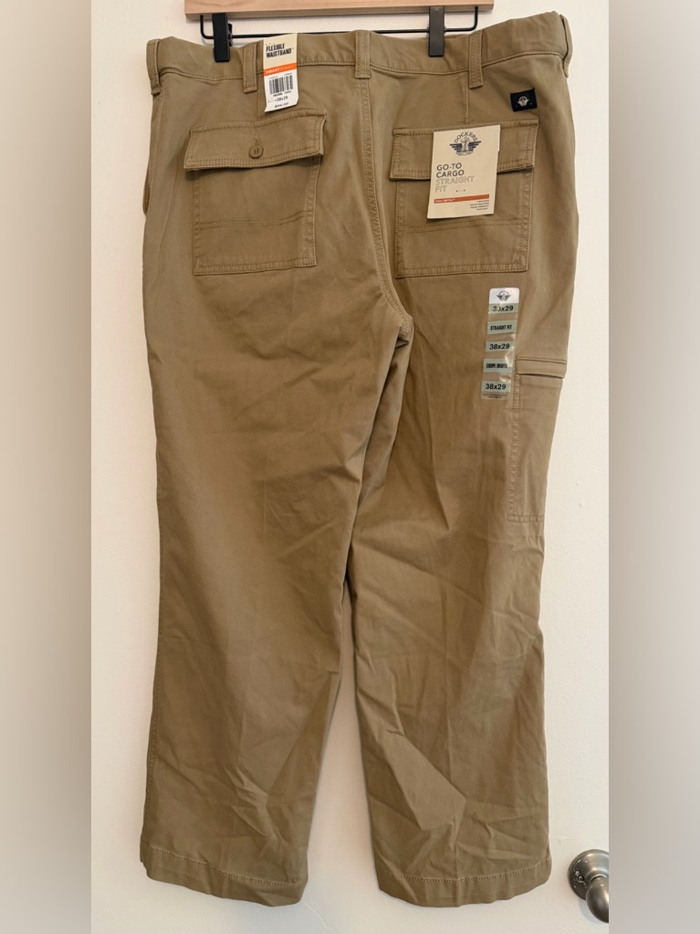 Dockers NWT Go-To Cargo Straight Fit 38x29
